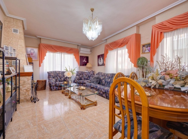 Återförsäljning - Lägenhet - Torrevieja - Torrevieja Centro
