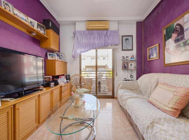 Återförsäljning - Lägenhet - Torrevieja - Torrevieja Centro