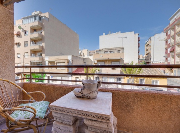 Återförsäljning - Lägenhet - Torrevieja - Torrevieja Centro
