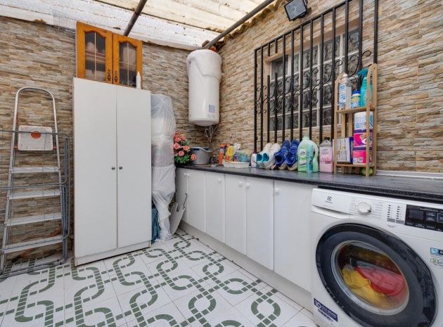 Återförsäljning - Lägenhet - Torrevieja - Torrevieja Centro