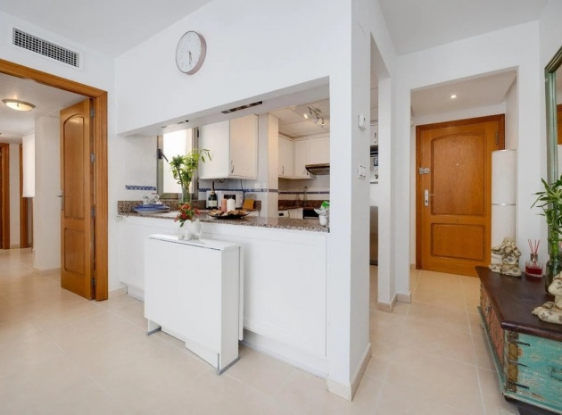Resale - Apartment - Torrevieja - Torrevieja Centro
