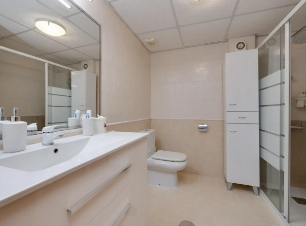 Resale - Apartment - Torrevieja - Torrevieja Centro