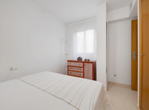 Resale - Apartment - Torrevieja - Torrevieja Centro