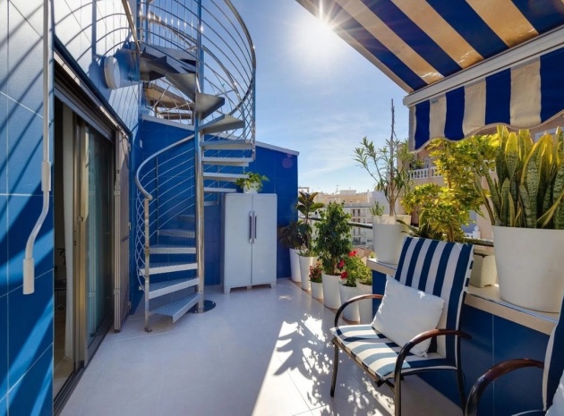 Resale - Apartment - Torrevieja - Torrevieja Centro