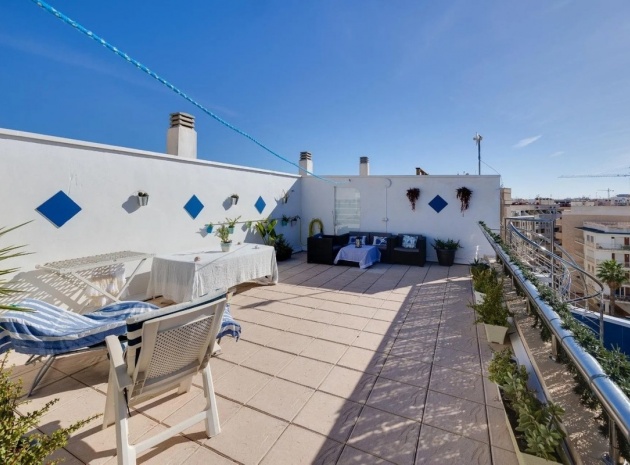 Resale - Apartment - Torrevieja - Torrevieja Centro