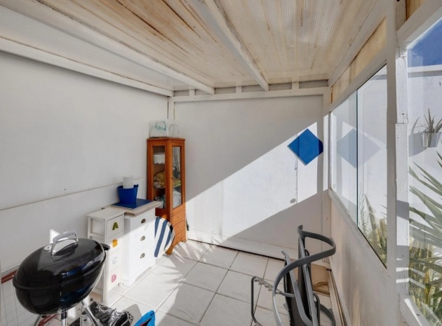 Resale - Apartment - Torrevieja - Torrevieja Centro