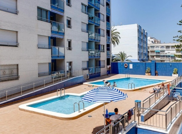 Resale - Apartment - Torrevieja - Torrevieja Centro