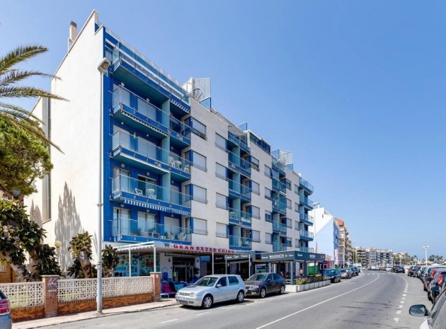 Resale - Apartment - Torrevieja - Torrevieja Centro