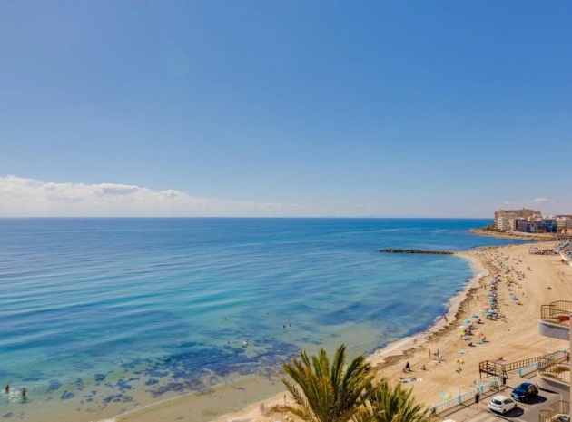 Resale - Apartment - Torrevieja - Torrevieja Centro