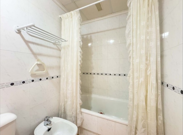 Resale - Apartment - Torrevieja - La Mata