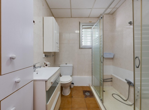 Återförsäljning - Lägenhet - Torrevieja - Torrevieja Centro