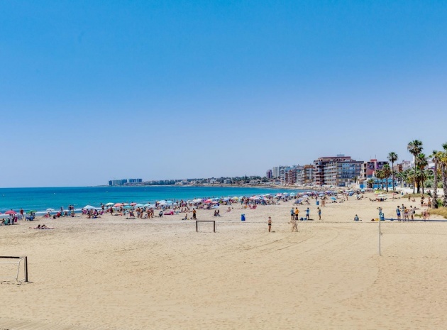 Återförsäljning - Lägenhet - Torrevieja - Torrevieja Centro