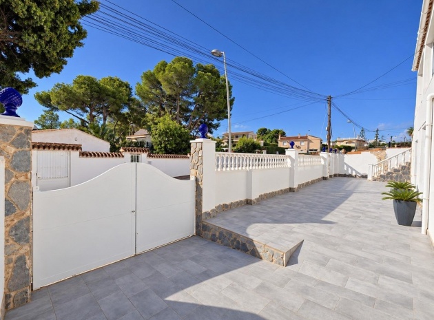 Resale - Villa - Torrevieja - Torrevieja Centro