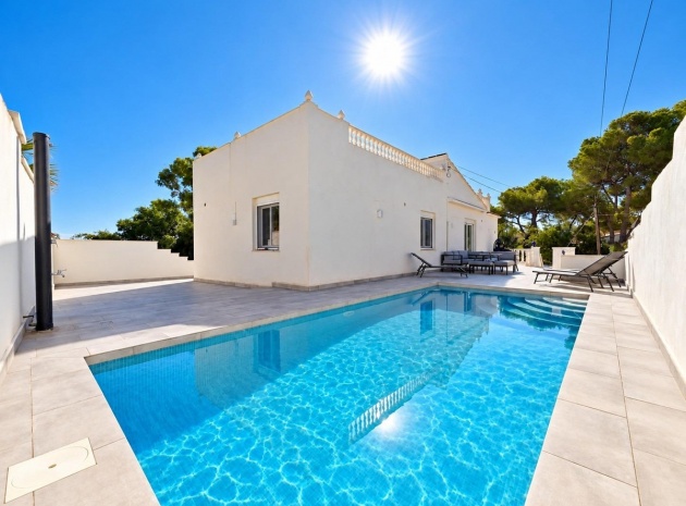 Resale - Villa - Torrevieja - Torrevieja Centro