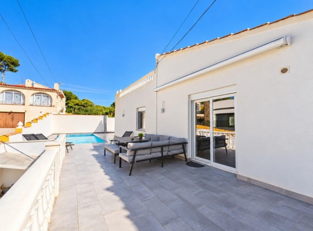 Resale - Villa - Torrevieja - Torrevieja Centro