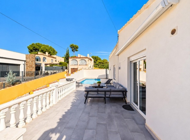Resale - Villa - Torrevieja - Torrevieja Centro
