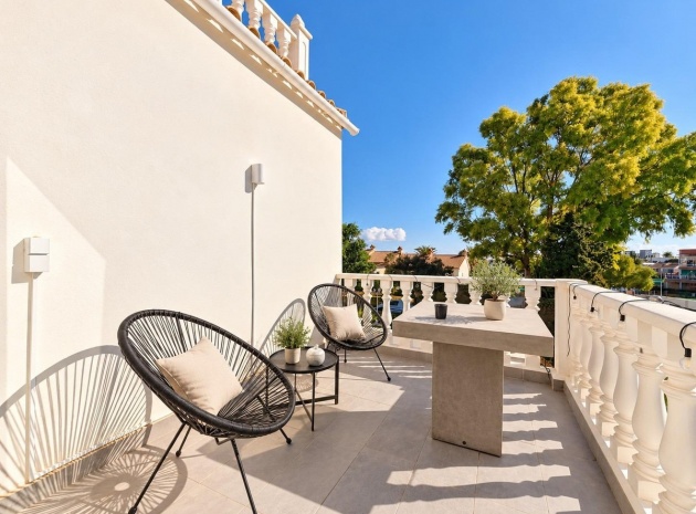 Resale - Villa - Torrevieja - Torrevieja Centro