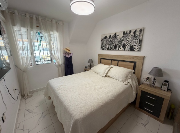 Återförsäljning - Lägenhet - Orihuela - Entre Naranjos