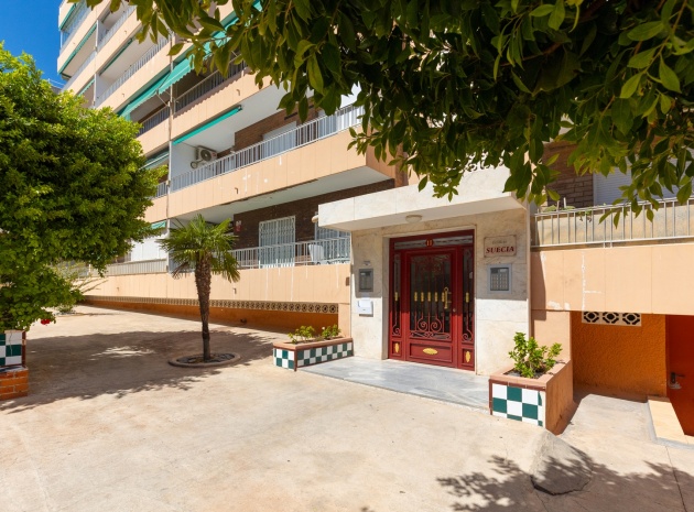 Återförsäljning - Lägenhet - Torrevieja - Rocio del Mar