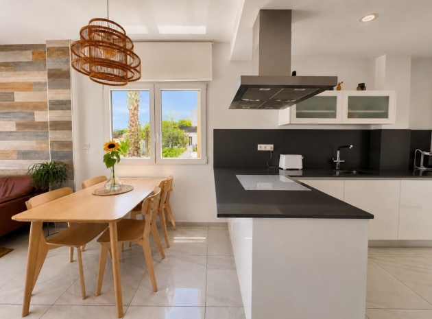 Återförsäljning - Villa - Torrevieja - Torrevieja Centro