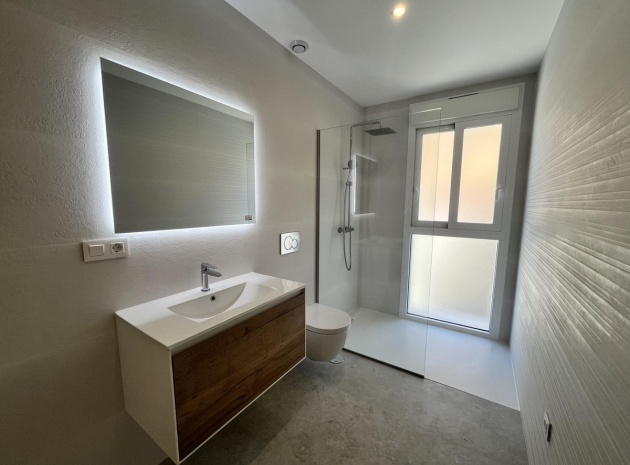 Wiederverkauf - Wohnung - Torrevieja - Torrevieja Centro