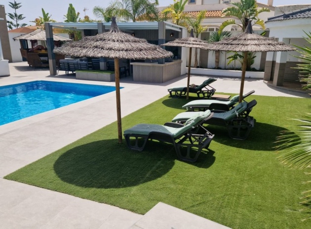 Wiederverkauf - Villa - Torrevieja - Torrevieja Centro
