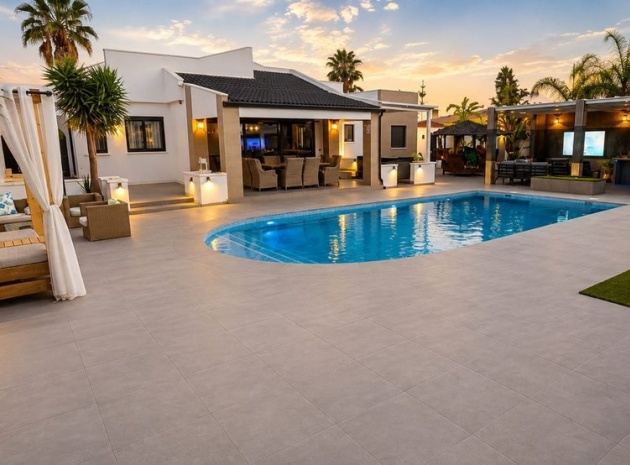 Wiederverkauf - Villa - Torrevieja - Torrevieja Centro