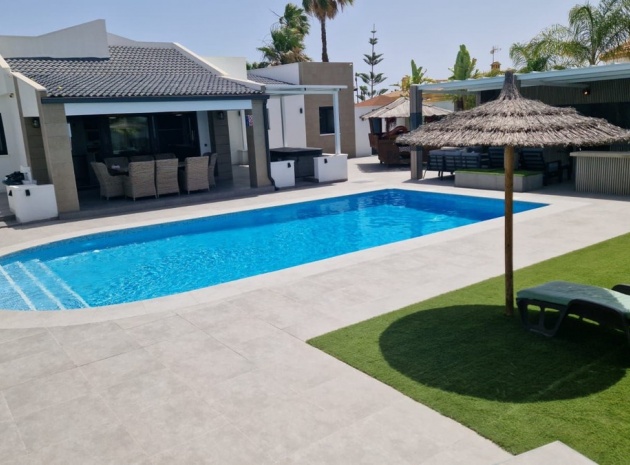 Wiederverkauf - Villa - Torrevieja - Torrevieja Centro