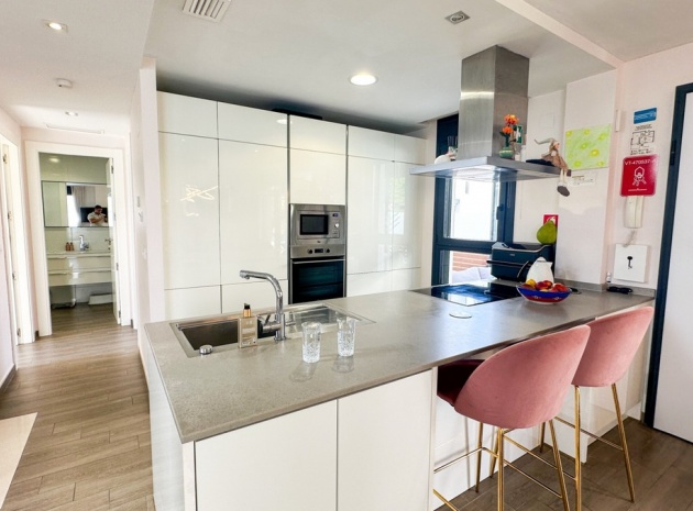 Resale - Villa - Torrevieja - Torrevieja Centro