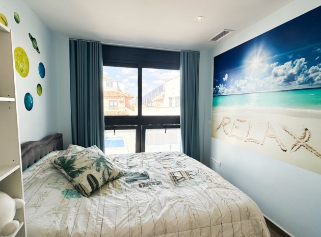 Resale - Villa - Torrevieja - Torrevieja Centro