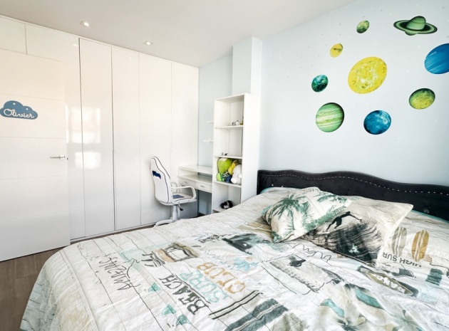 Resale - Villa - Torrevieja - Torrevieja Centro