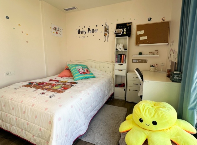 Resale - Villa - Torrevieja - Torrevieja Centro