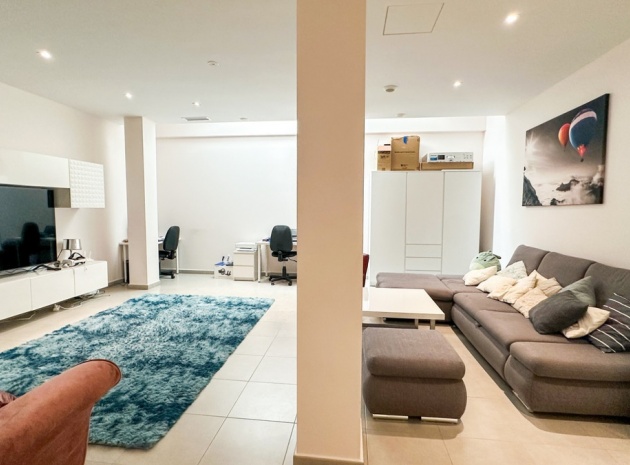 Resale - Villa - Torrevieja - Torrevieja Centro