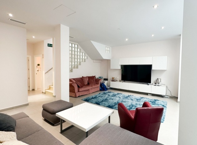 Resale - Villa - Torrevieja - Torrevieja Centro