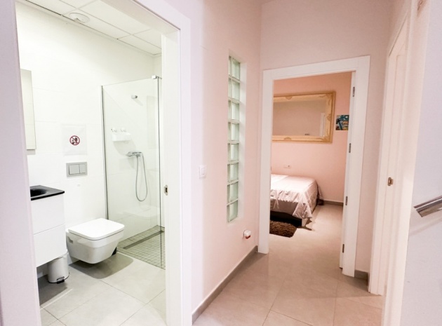 Resale - Villa - Torrevieja - Torrevieja Centro