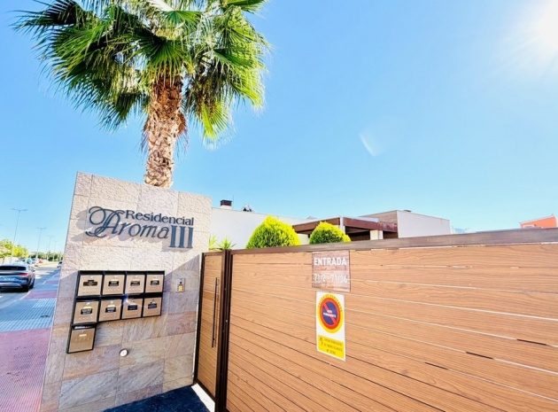 Återförsäljning - Villa - Los Montesinos - Los Montesinos Centro