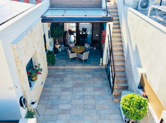 Återförsäljning - Villa - Los Montesinos - Los Montesinos Centro