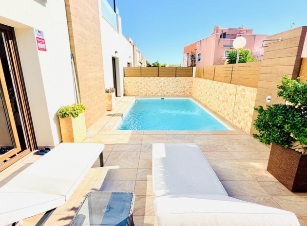 Återförsäljning - Villa - Los Montesinos - Los Montesinos Centro