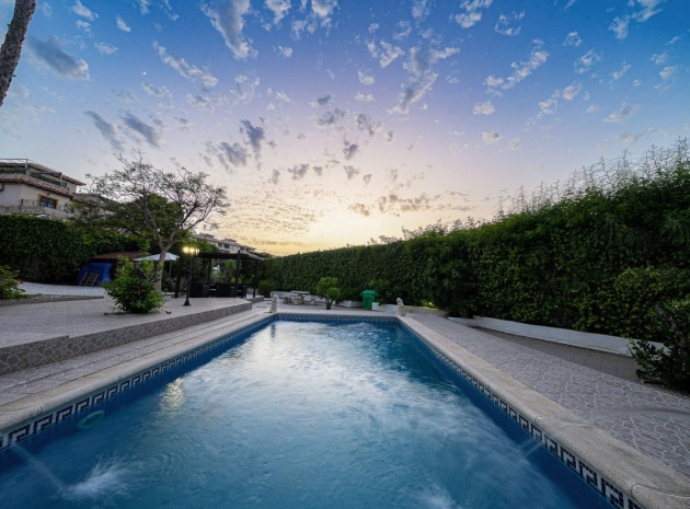 Wiederverkauf - Villa - Orihuela - Orihuela Costa