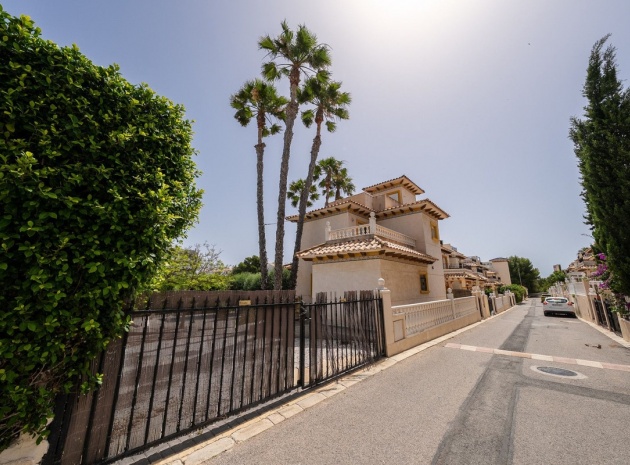 Wiederverkauf - Villa - Orihuela - Orihuela Costa
