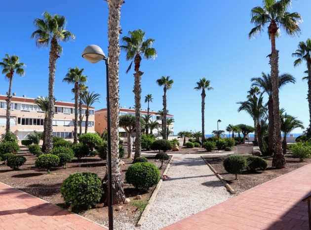 Återförsäljning - Lägenhet - Orihuela - Mil Palmeras