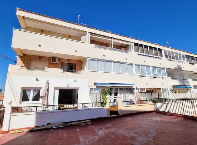 Återförsäljning - Lägenhet - Orihuela - Mil Palmeras
