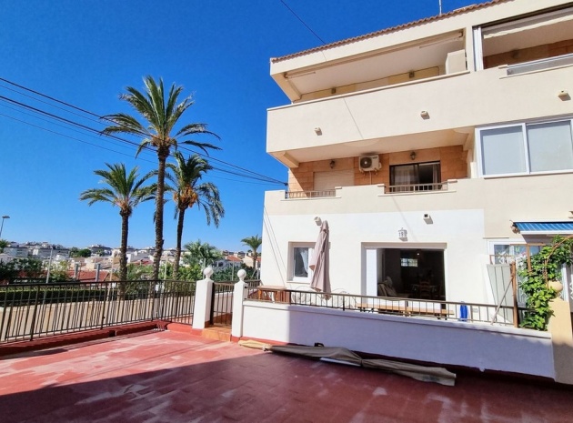 Återförsäljning - Lägenhet - Orihuela - Mil Palmeras