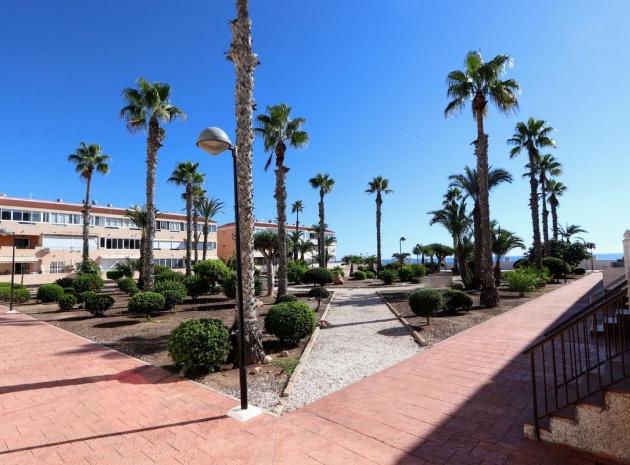 Återförsäljning - Lägenhet - Orihuela - Mil Palmeras