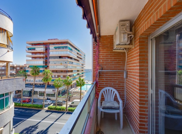 Återförsäljning - Lägenhet - Torrevieja - Torrevieja Centro