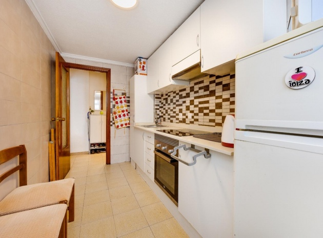Återförsäljning - Lägenhet - Torrevieja - Torrevieja Centro