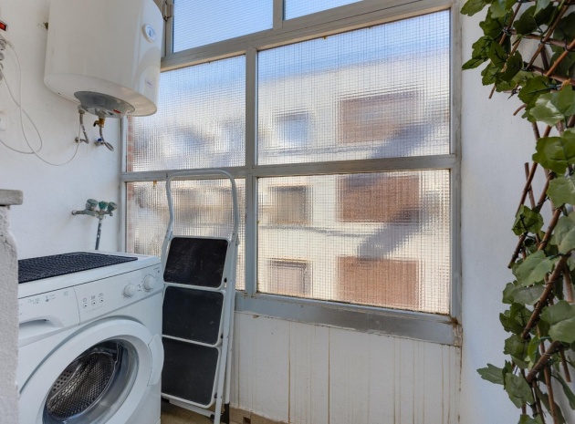 Återförsäljning - Lägenhet - Torrevieja - Torrevieja Centro