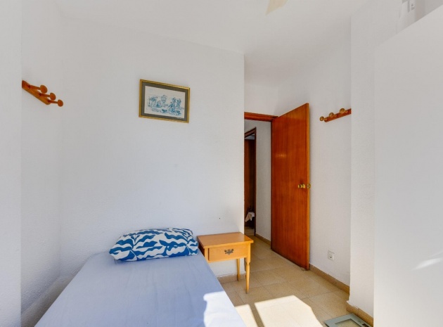 Återförsäljning - Lägenhet - Torrevieja - Torrevieja Centro