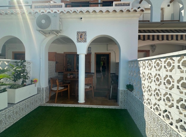 Wiederverkauf - Stadthaus - Torrevieja - La Mata