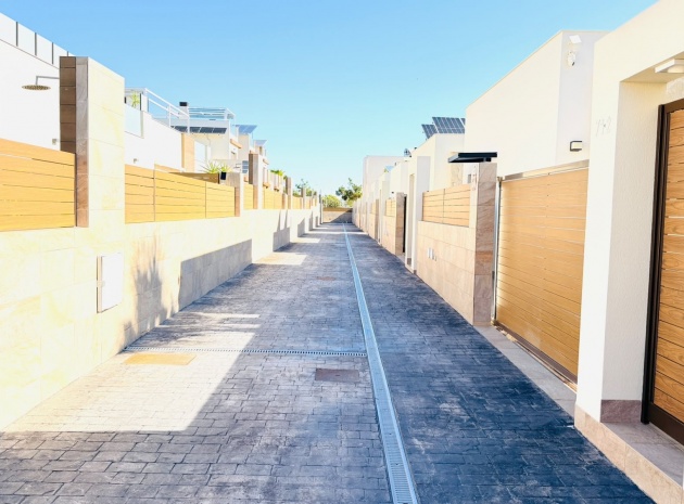 Wiederverkauf - Villa - Los Montesinos - La Herada